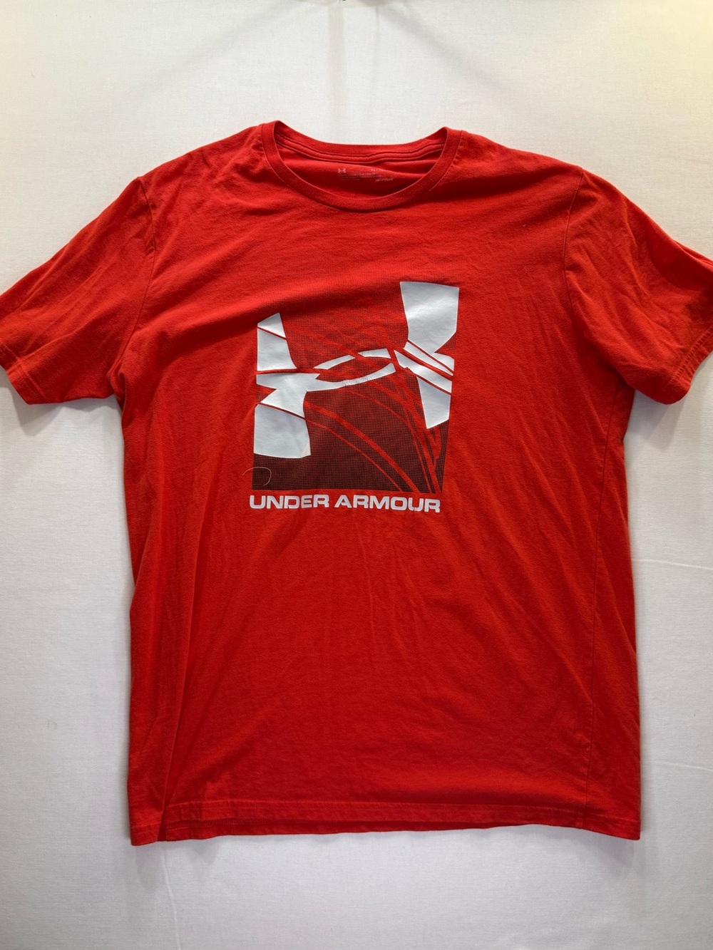 Under Armour Men’s Red Graphic Logo Short Sleeve Tee